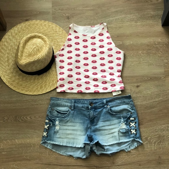 Pink Lips Fitted Crop Top - Picture 3 of 5